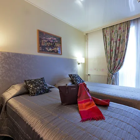 Hotel Harvey Parigi
